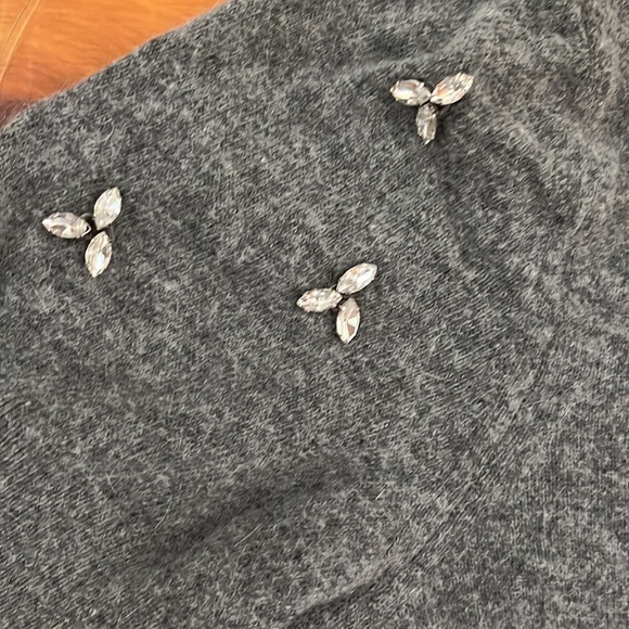 Zara sweater - Picture 2 of 2